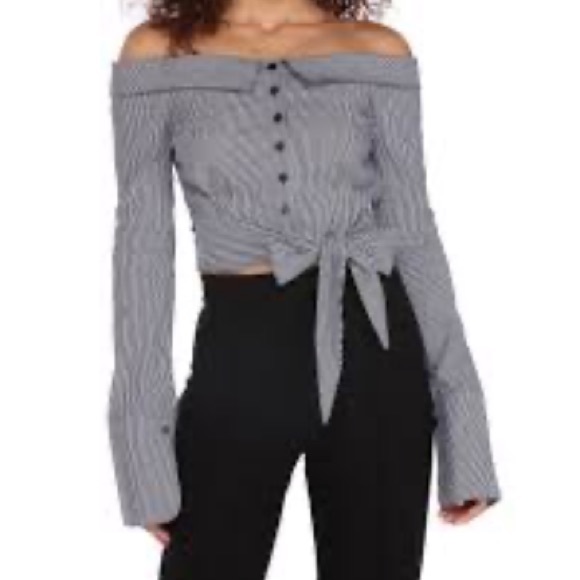 Off the shoulder dress shirt - Picture 1 of 4